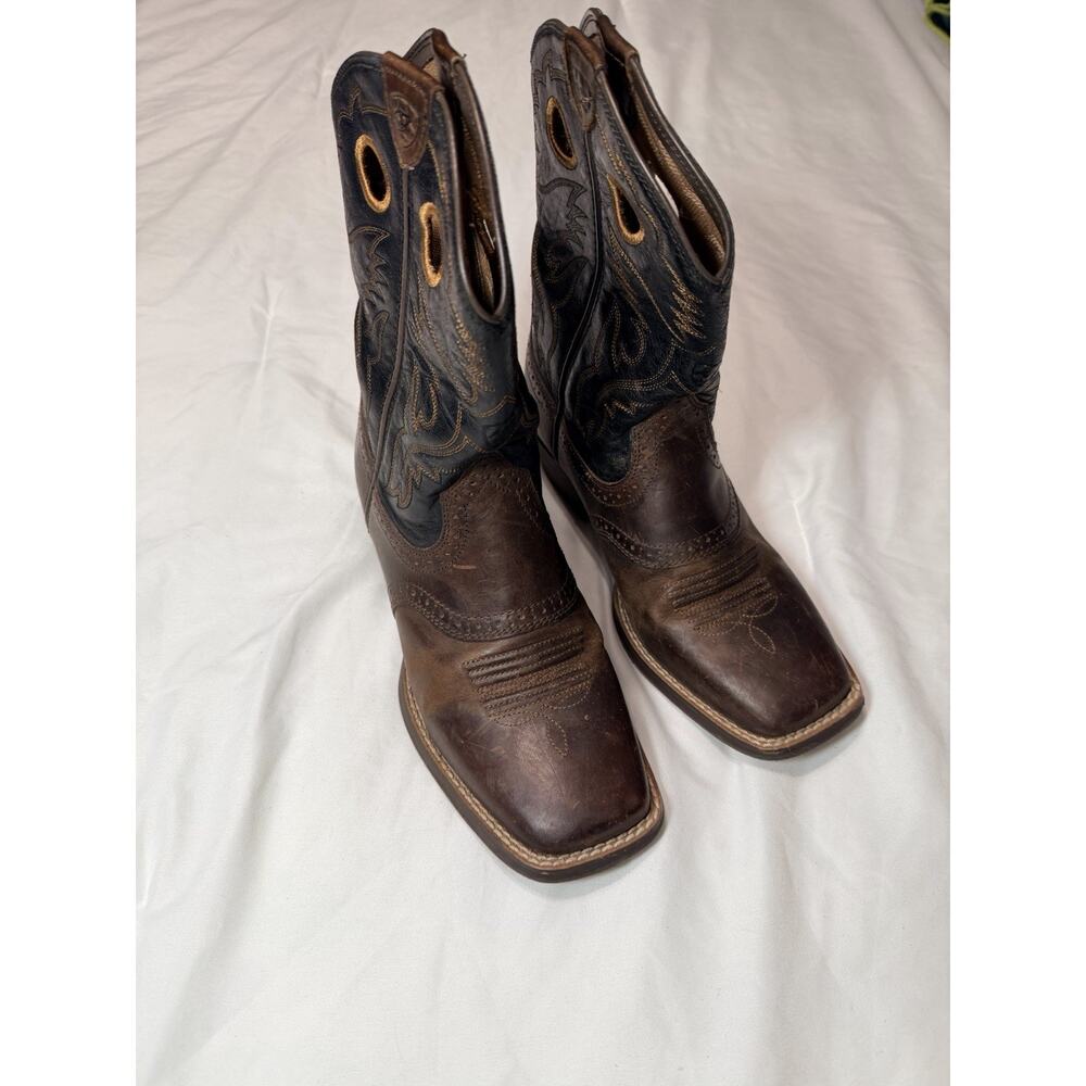 Ariat cowboy boots size 4.5